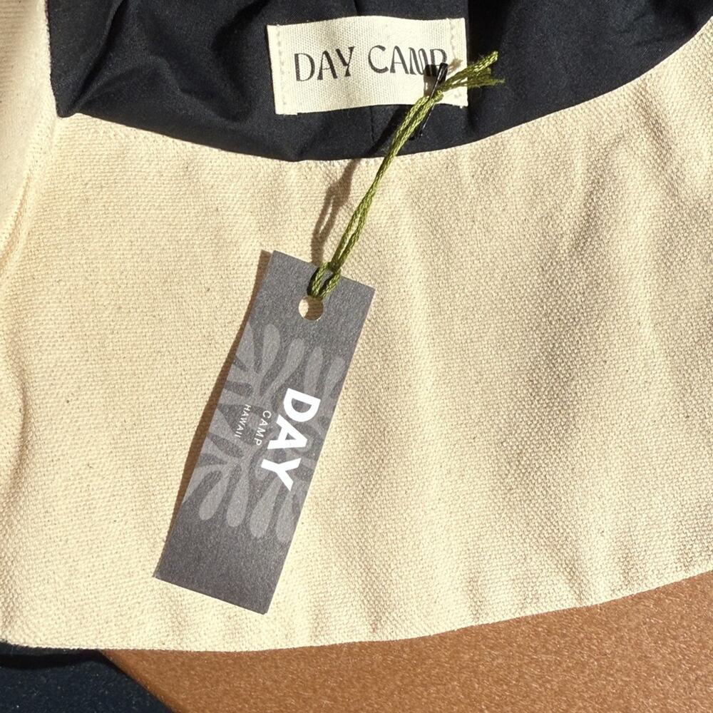 Day Camp Day Traveler Cream & Black Bucket Hat NWT - Picture 6 of 7